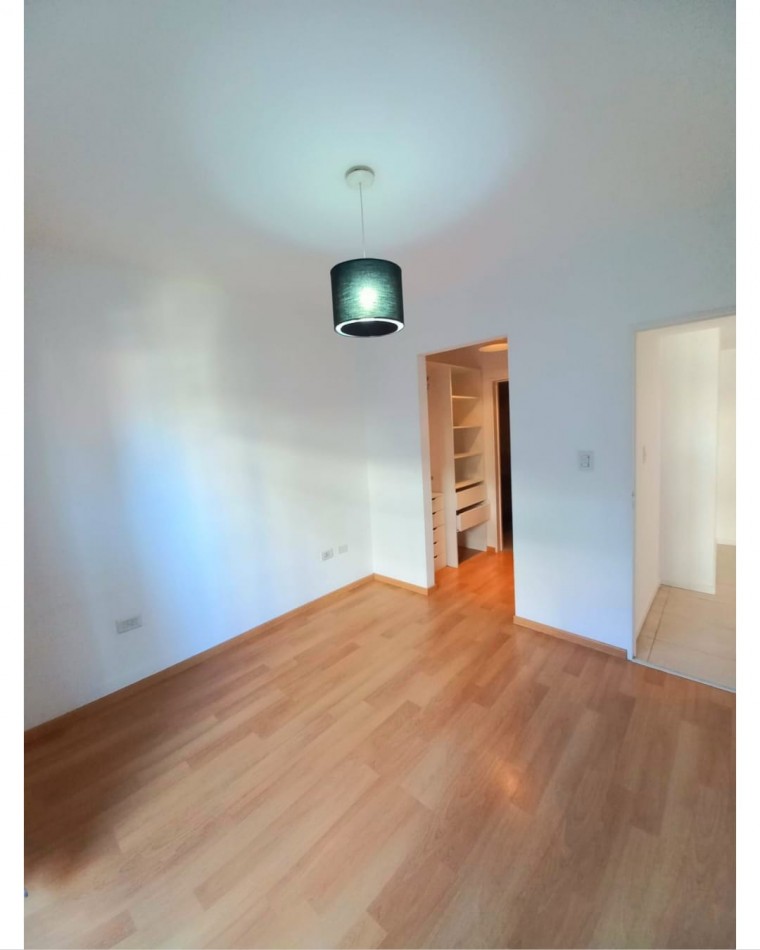 Hermoso departamento 2 ambientes en Tigre Centro.