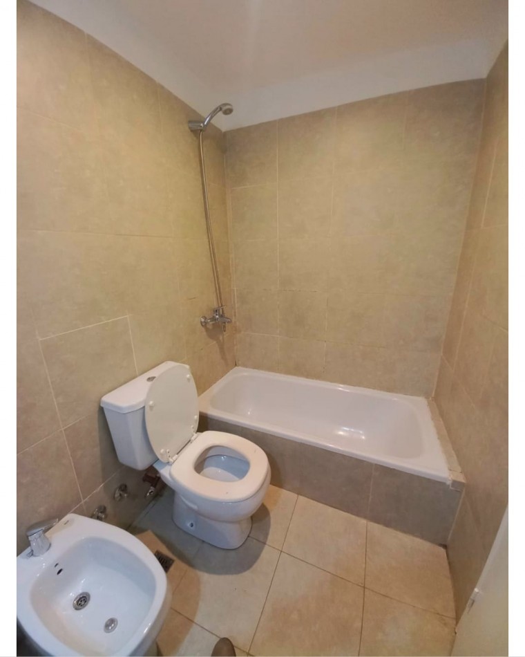 Hermoso departamento 2 ambientes en Tigre Centro.