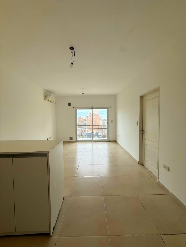 Hermoso departamento de 2 ambientes en Tigre centro.