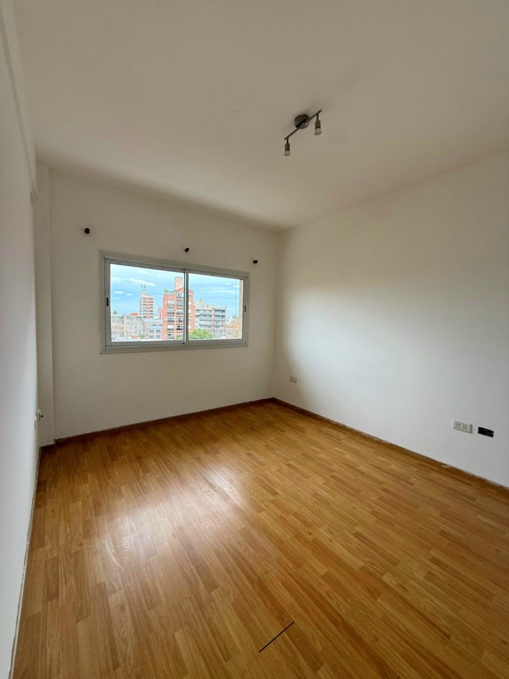 Hermoso departamento de 2 ambientes en Tigre centro.