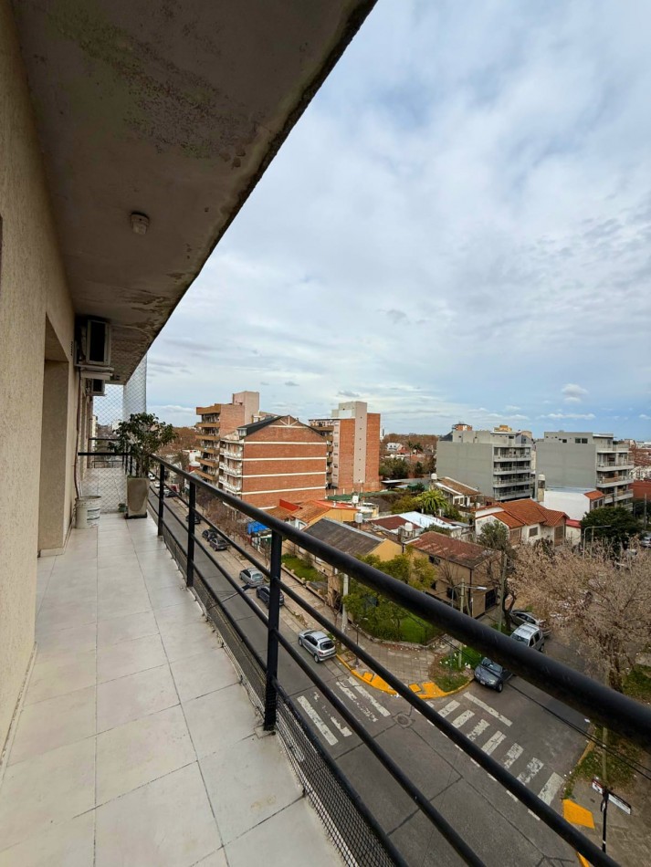 Hermoso departamento de 2 ambientes en Tigre centro.