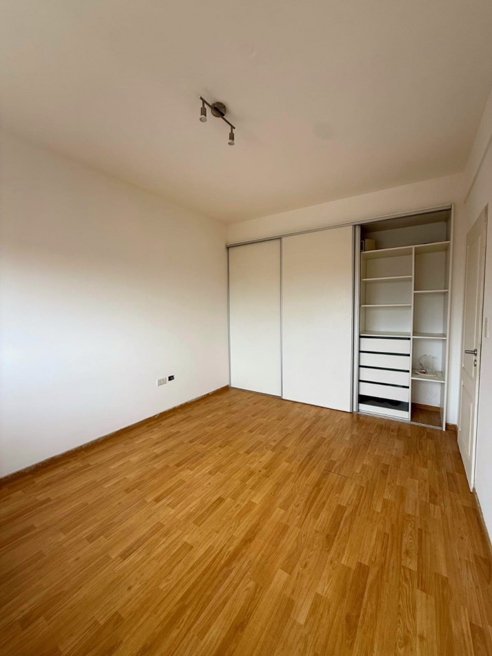 Hermoso departamento de 2 ambientes en Tigre centro.